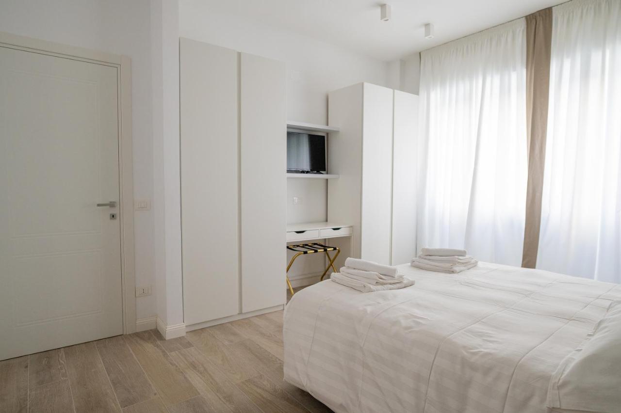 Gabri Guest House Bari Esterno foto