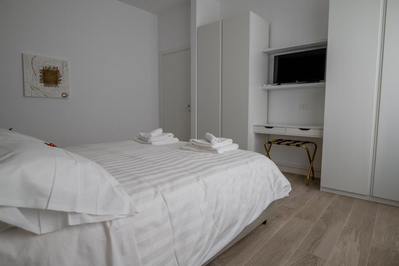 Gabri Guest House Bari Esterno foto